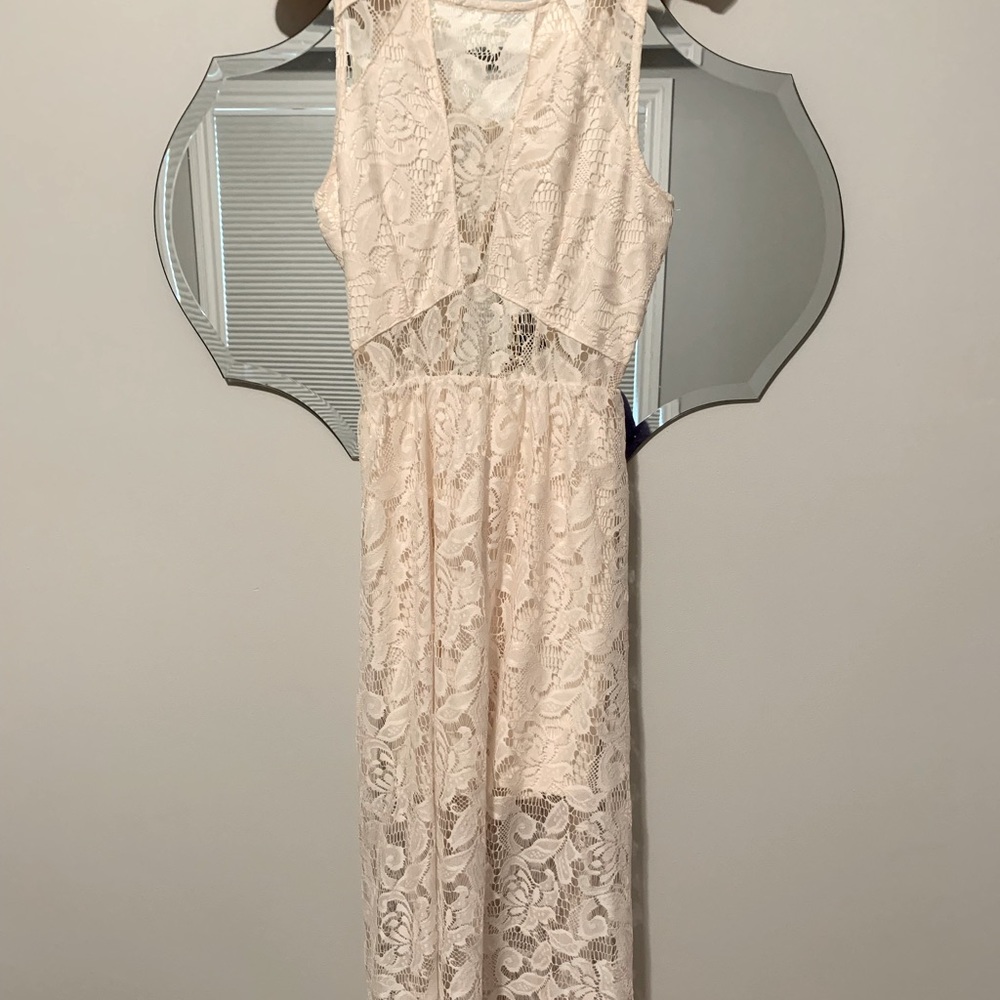 Divided - Lace maxi dress